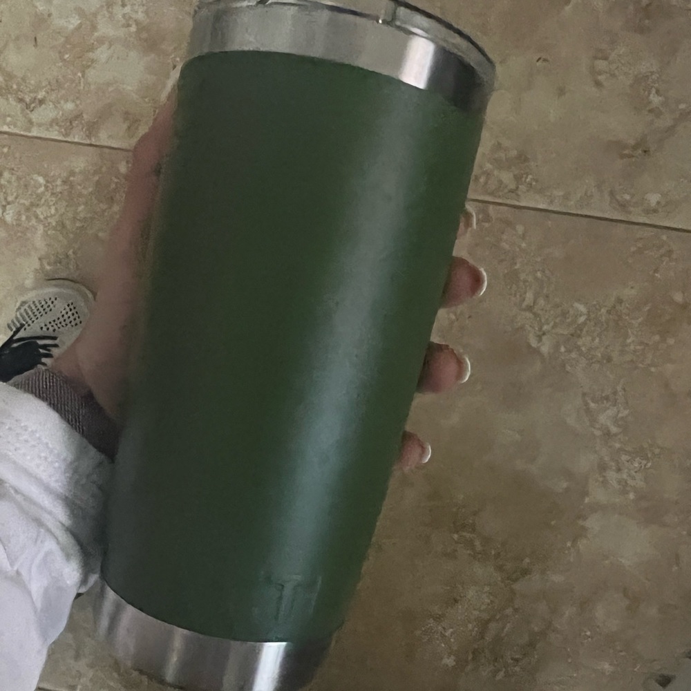 Green hunter yeti 20 ounce